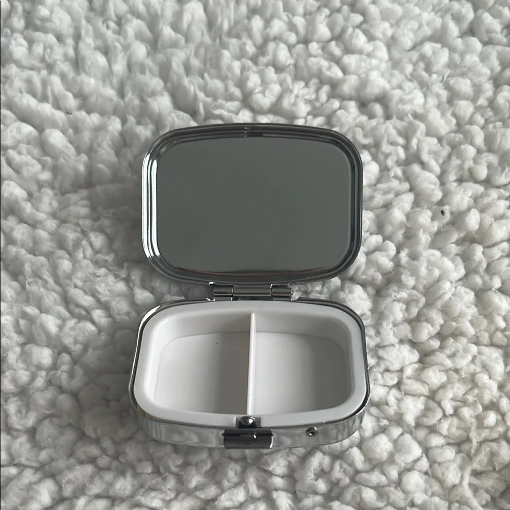 Sliver pill case